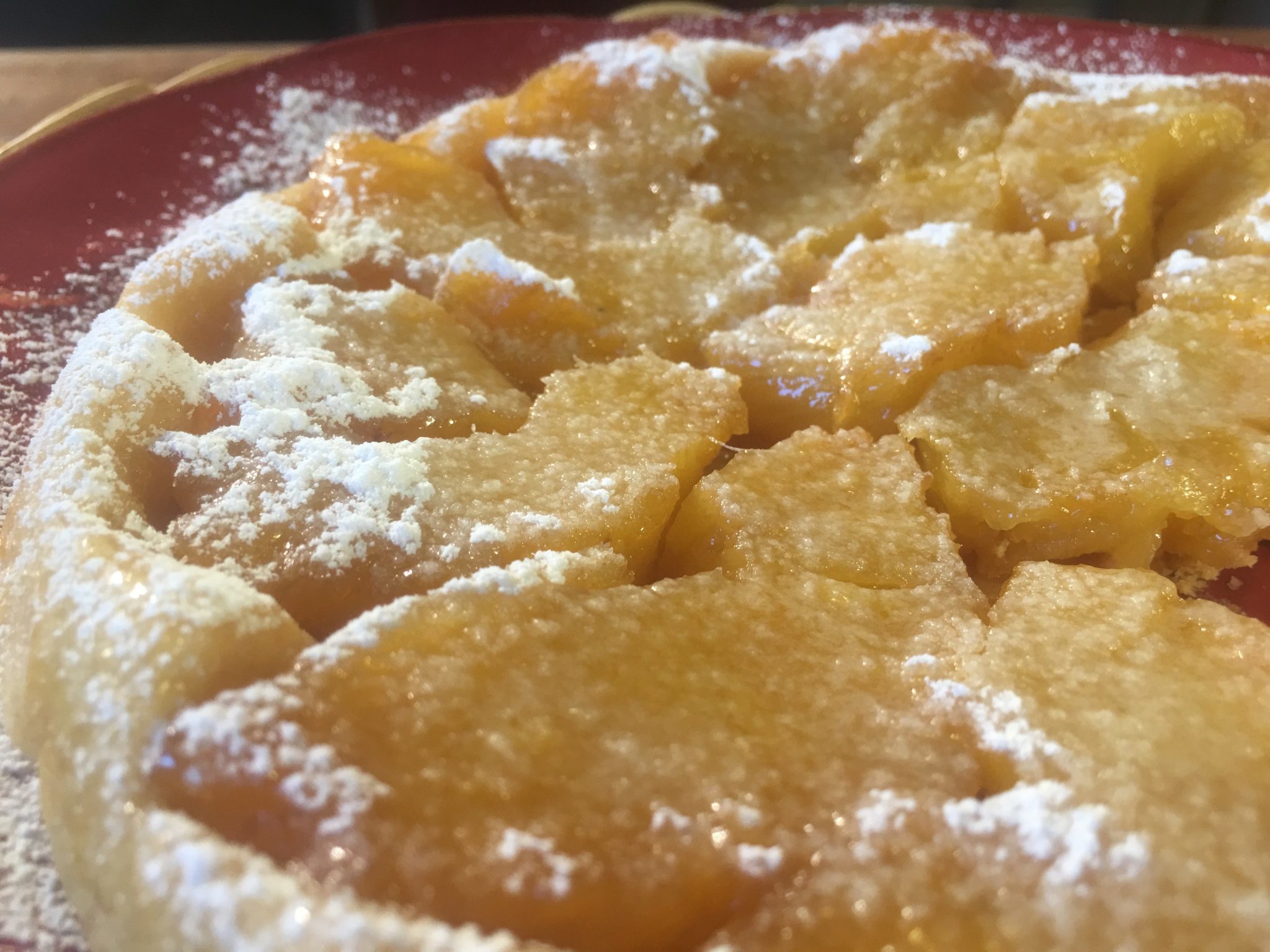Tarte Tatin estiva all'ananas -