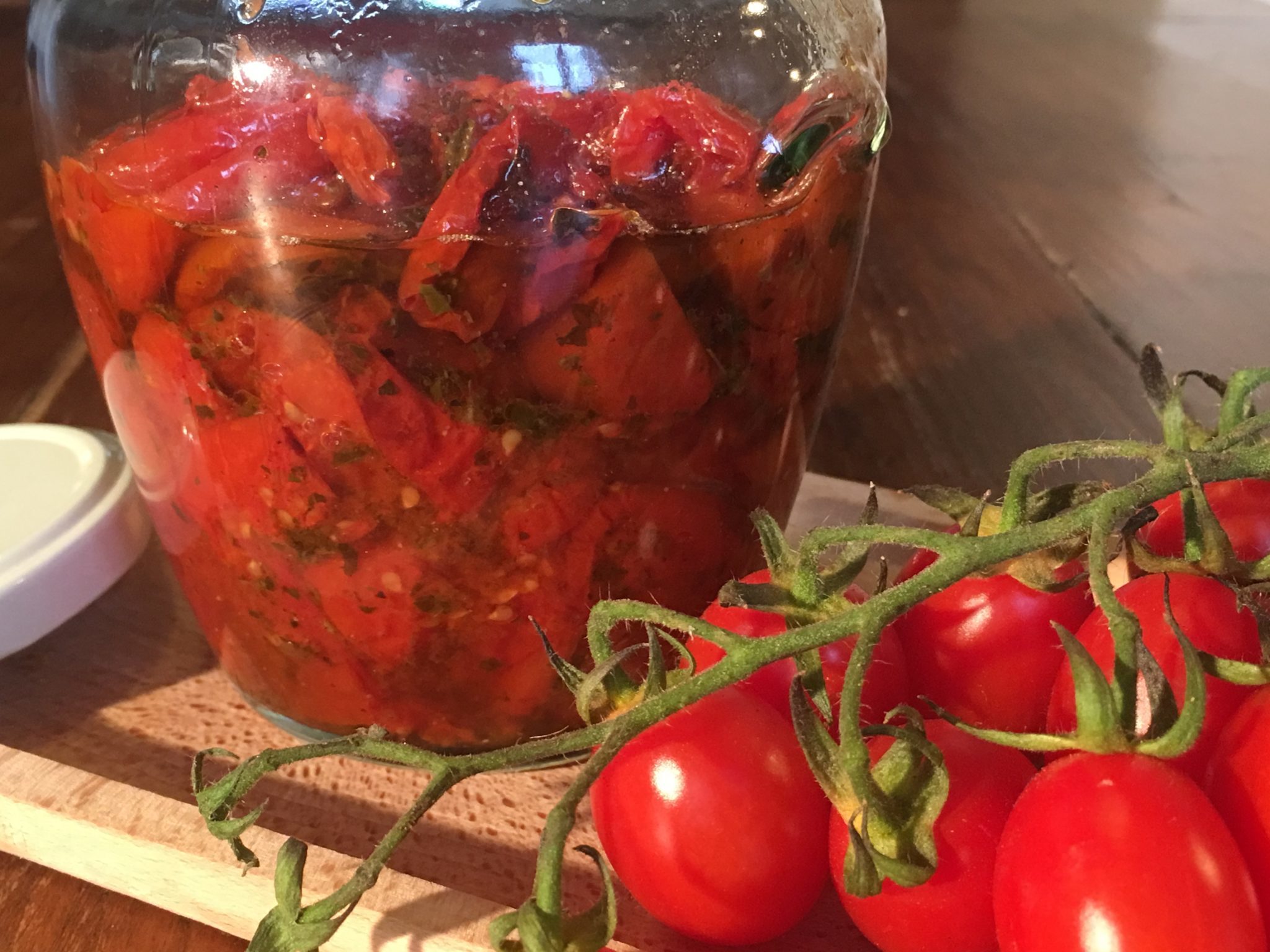 Pomodorini aromatici al forno - condimento per la pasta