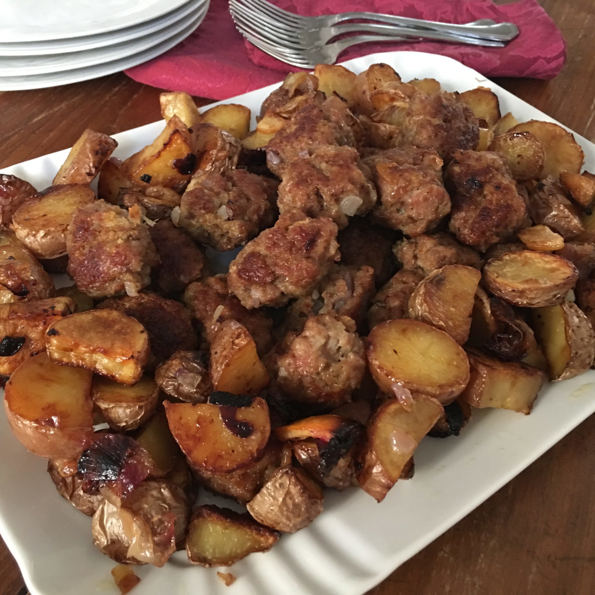Polpette e patate al forno per principianti || Ricetta di amore e olio