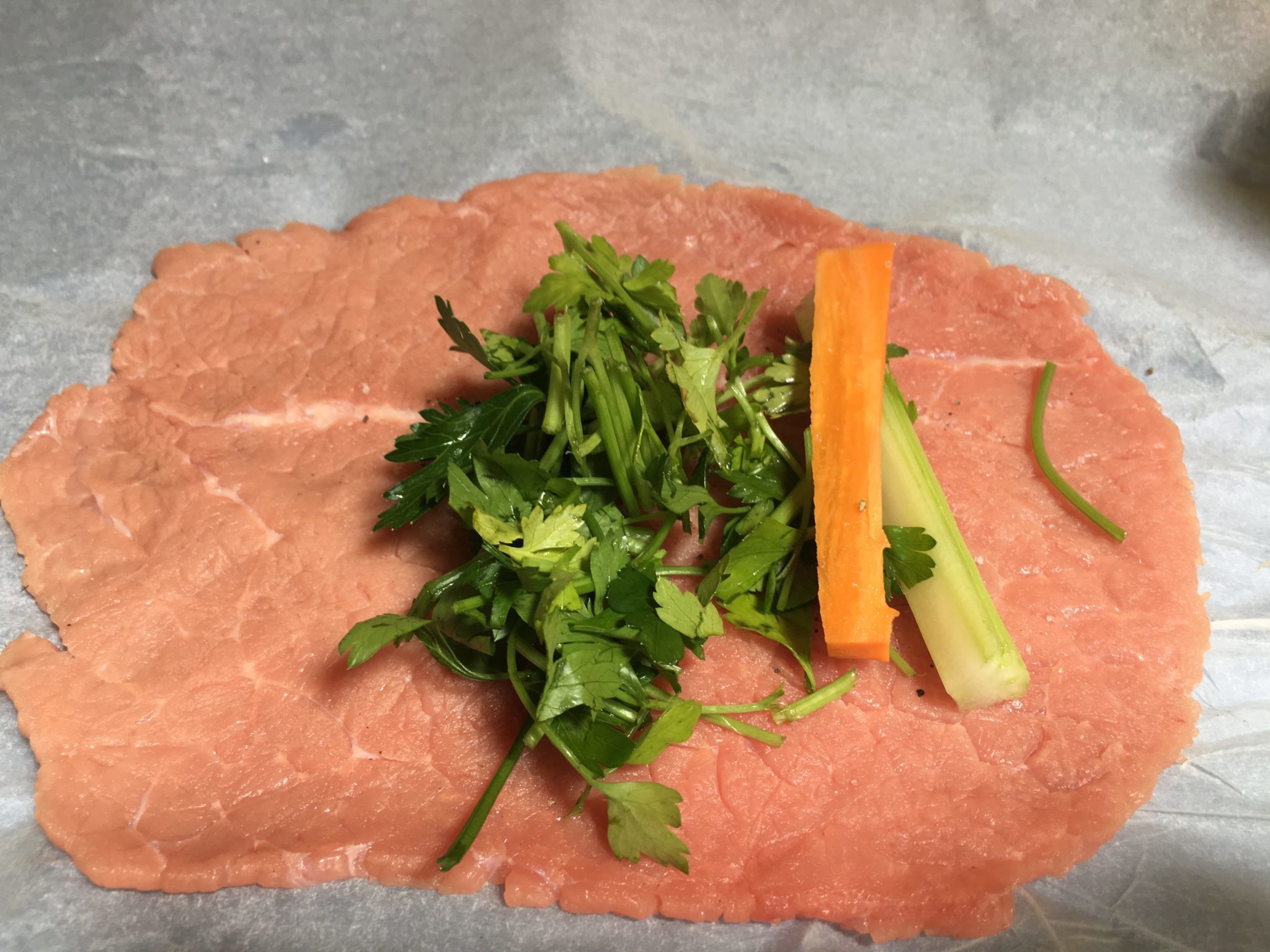 Involtini extra light - fettina con carota sedano e prezzemolo