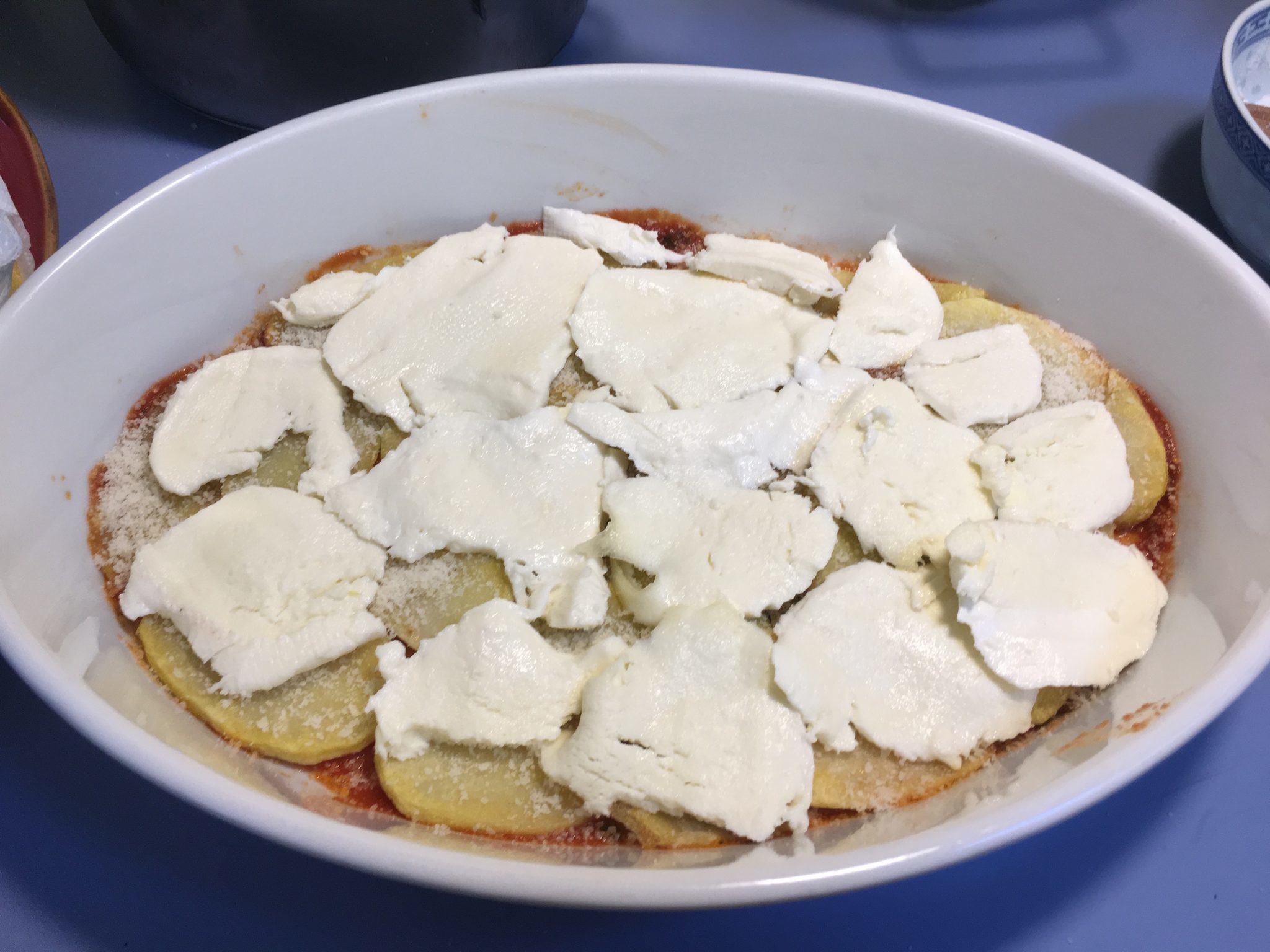 Patate alla parmigiana - strato di mozzarella
