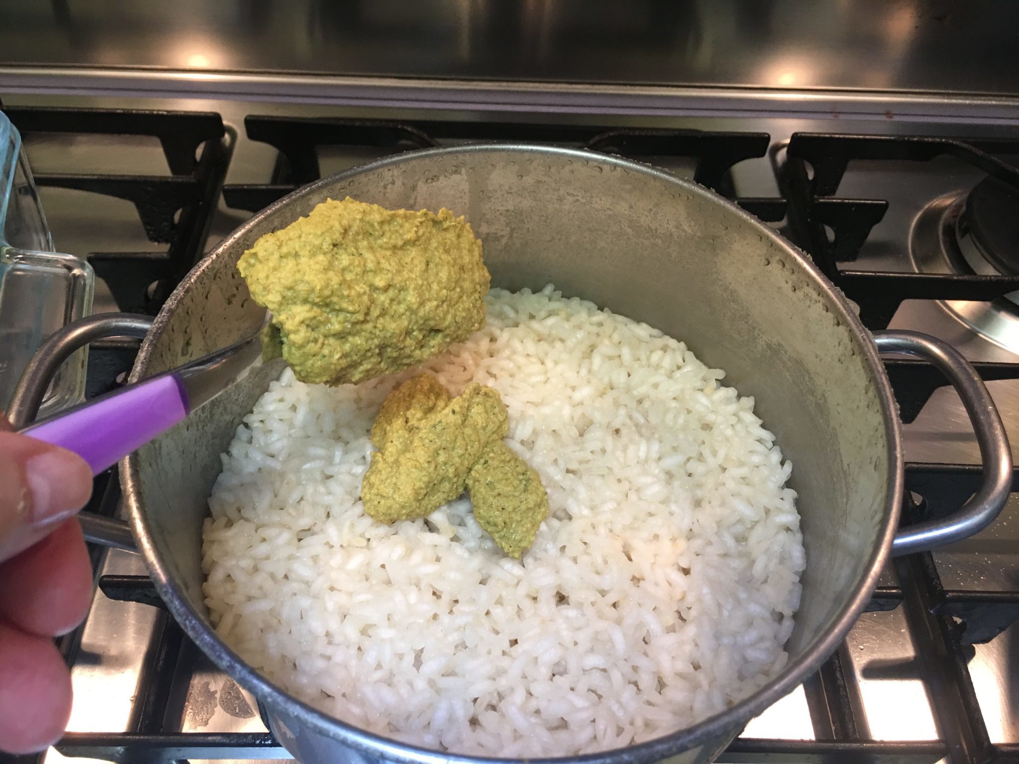 Riso con salsa di pollo al curry di Irene - un po' di salsa aggiunta al riso
